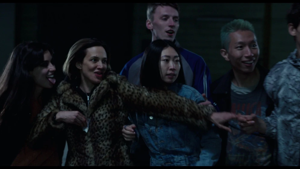 Asia Argento en the-book-of-joy