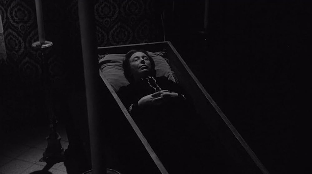 Imagen de la-maldicion-de-los-karnstein