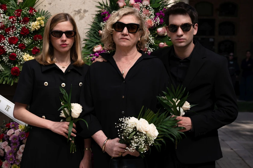 Ana Wagener, Paula Muñoz y Jorge Motos en morir-no-siempre-sale-bien