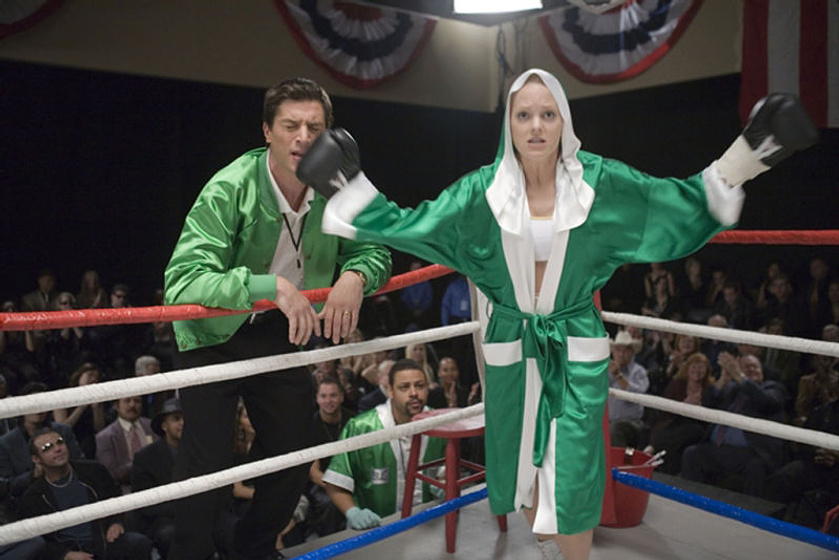 Anna Faris y Simon Rex en Scary Movie 4