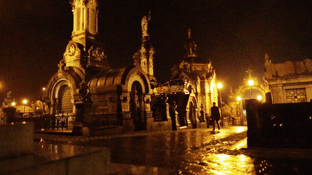 David Soto Giganto en ad-vientu (Ad-vientu Fotograma (Cementerio La Carriona, Asturias))