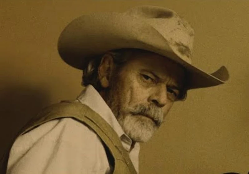 C. Thomas Howell en ride-2024