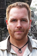 picture of actor Josh Gates