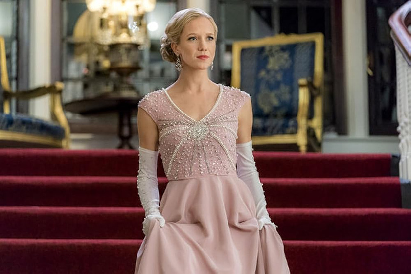 Jessy Schram en una-nochevieja-real