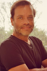 picture of actor Carlos Mariño