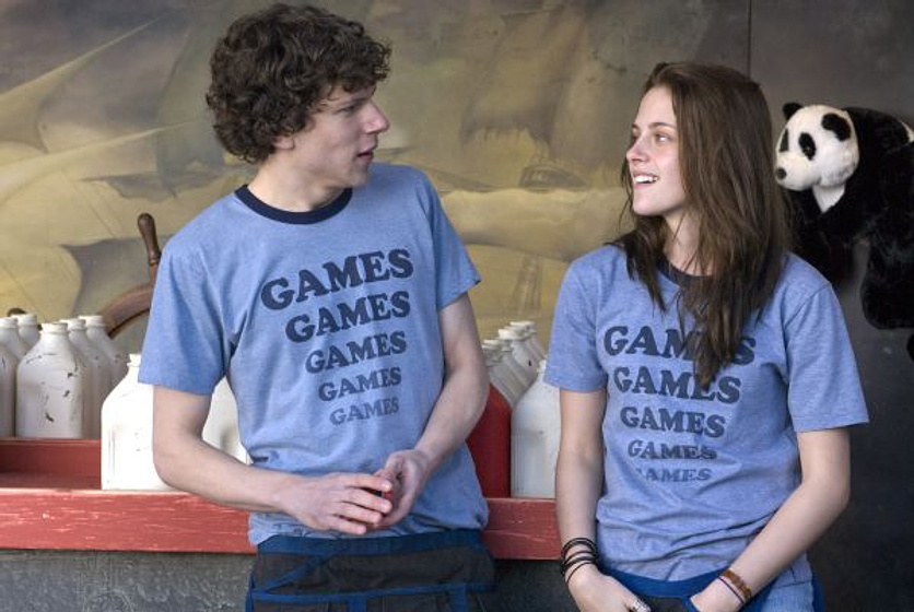 Kristen Stewart y Jesse Eisenberg en Adventureland