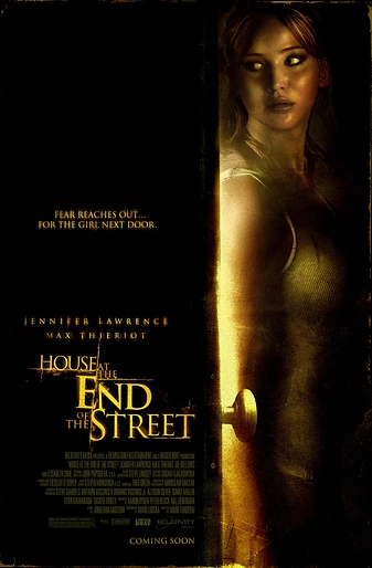 Poster de La Casa al final de la calle