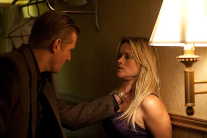 Reese Witherspoon y Paul Sparks en mud