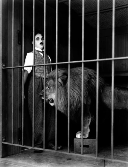Charles Chaplin en el-circo