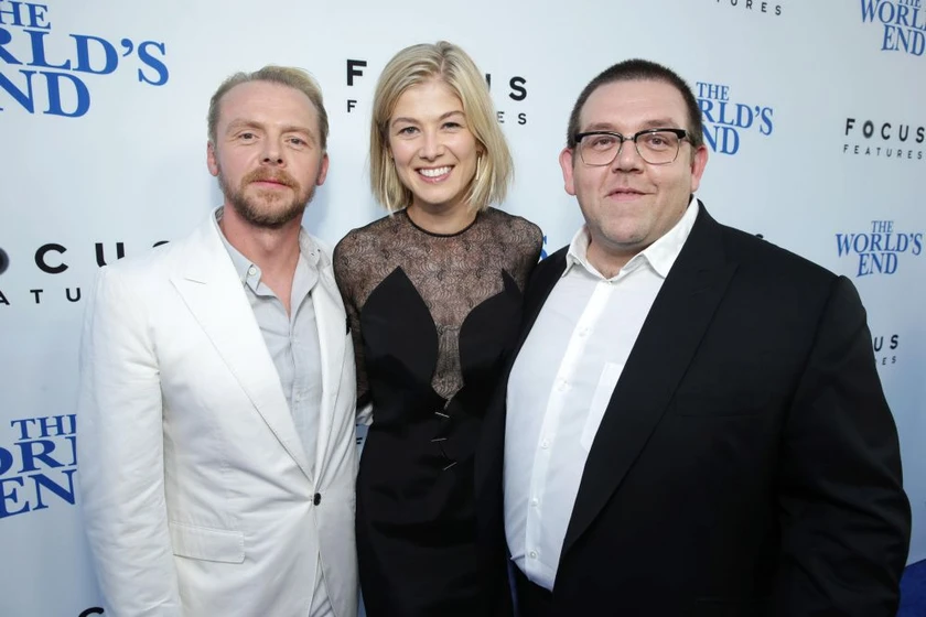 Rosamund Pike, Simon Pegg y Nick Frost en bienvenidos-al-fin-del-mundo (Premiere en Los Angeles)