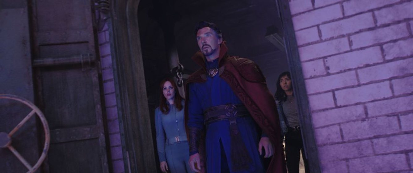 Rachel McAdams y Benedict Cumberbatch en Doctor Strange en el Multiverso de la Locura