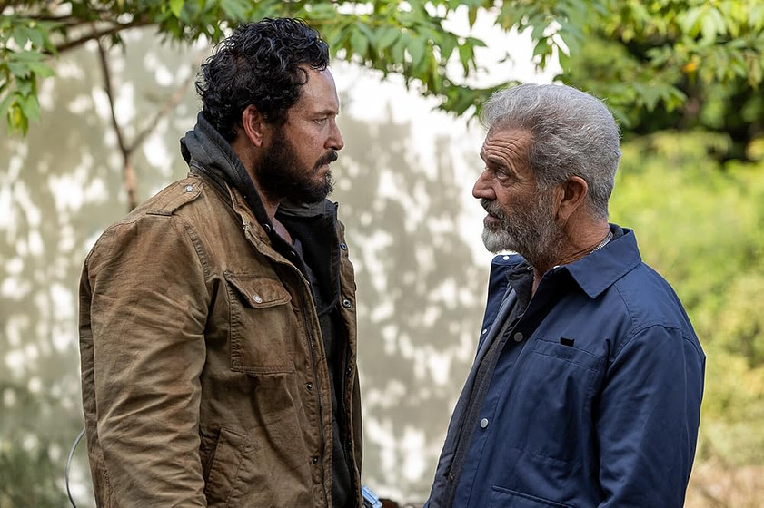 Mel Gibson y Cole Hauser en Misión Panamá