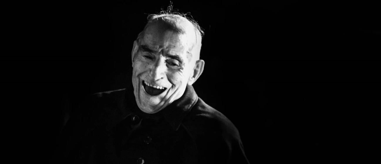 Saturnino García en llamame-vampus