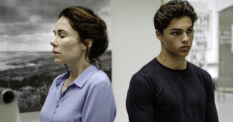 Imagen de Under Tow