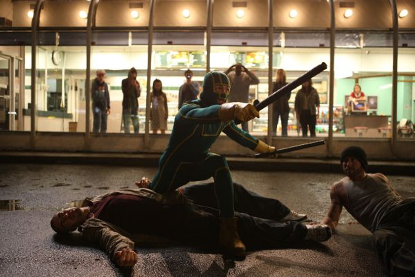 Aaron Taylor-Johnson en Kick-Ass. Listo para machacar