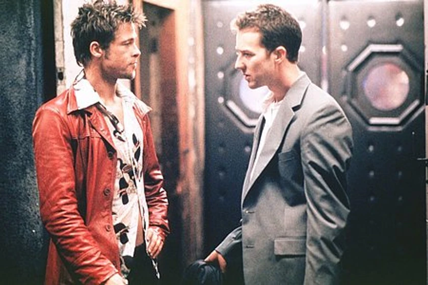 Brad Pitt y Edward Norton en el-club-de-la-lucha
