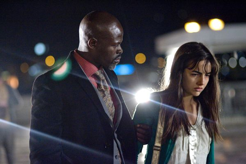 Djimon Hounsou y Camilla Belle en Push