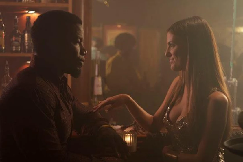 Michael Jai White y Breanne Racano en freaky-deaky