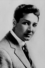 picture of actor Gayne Whitman