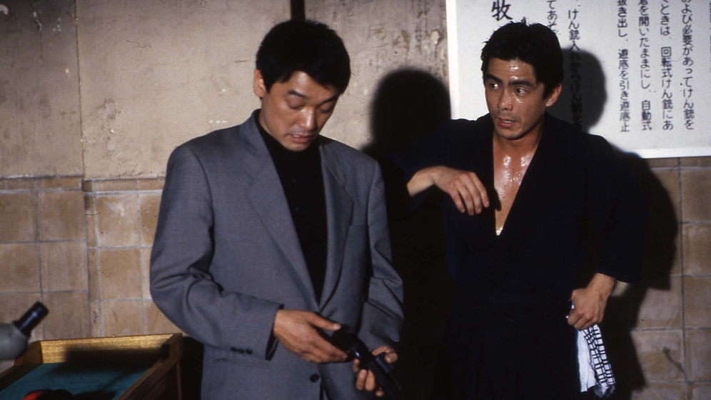 Kenichi Hagiwara y Akira Emoto en betrayal-tomorrow