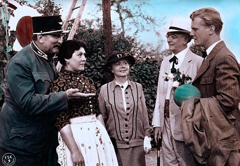 Gustav Knuth, Adrienne Gessner, Gunnar Möller, Margit Symo y Fritz Hinz-Fabricius en i-often-think-of-piroschka