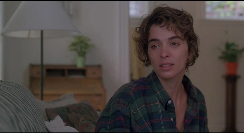 Annabella Sciorra en la-mano-que-mece-la-cuna