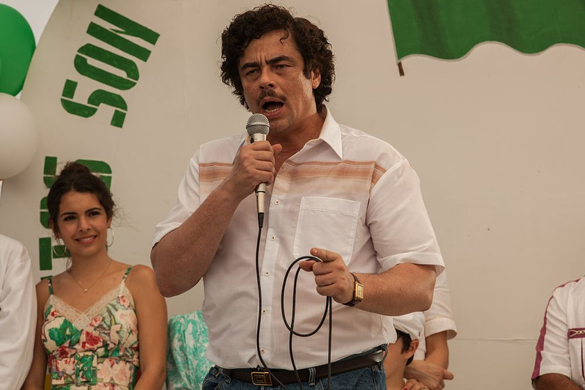 Benicio Del Toro y Claudia Traisac en Escobar: Paraíso perdido