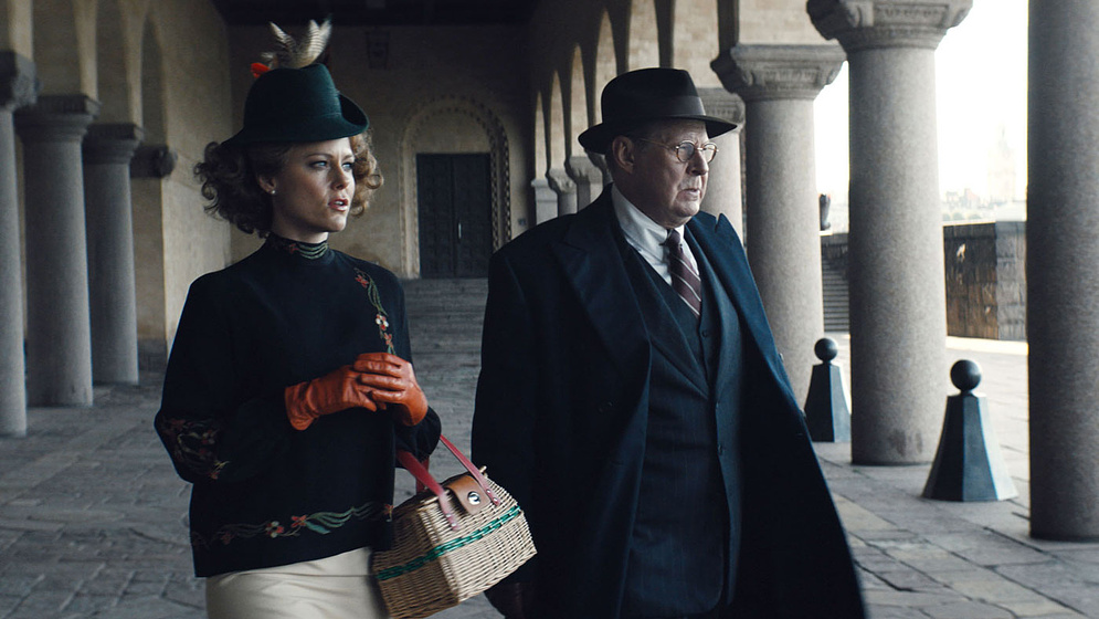 Rolf Lassgård y Ingrid Bolsø Berdal en la-espia-2019