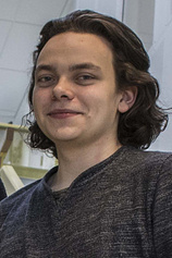 picture of actor Aleksander Holmen