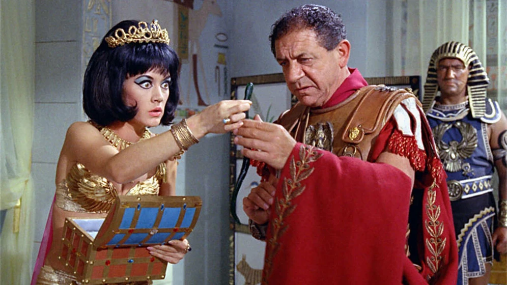 Sidney James en cuidado-con-cleopatra