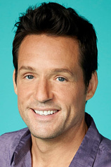 picture of actor Josh Hopkins