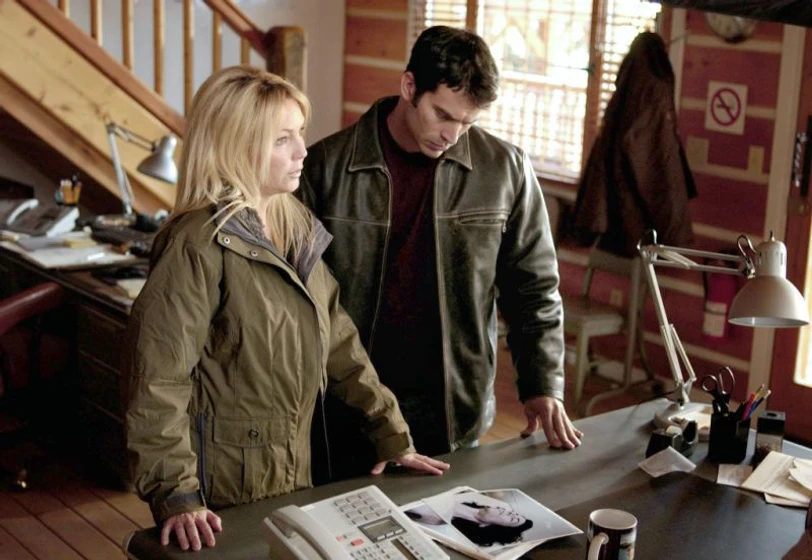 Heather Locklear y Johnathon Schaech en Angels Fall