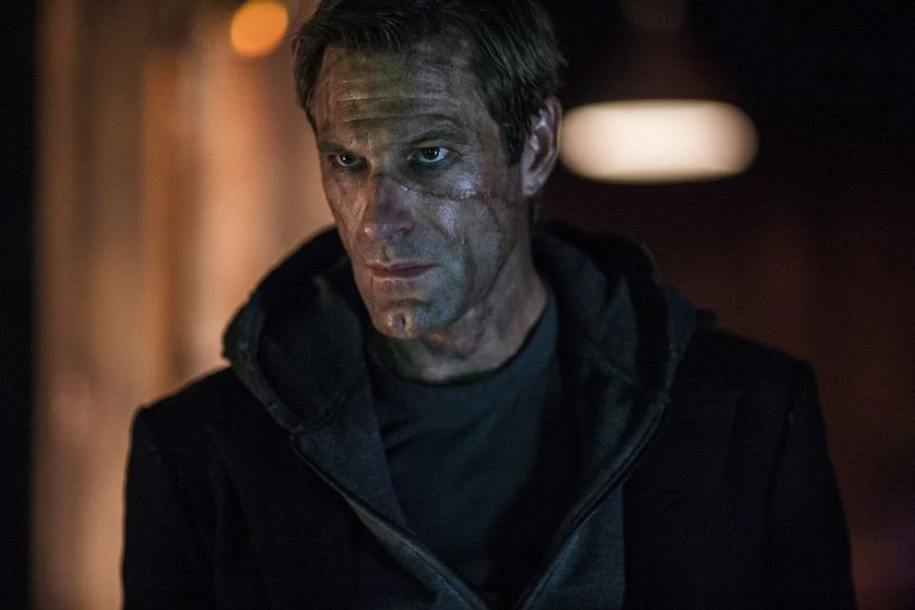Aaron Eckhart en yo-frankenstein