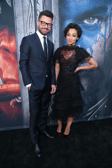 Ruth Negga y Dominic Cooper en warcraft-el-origen (Premiere en Los Angeles. Junio 2016)