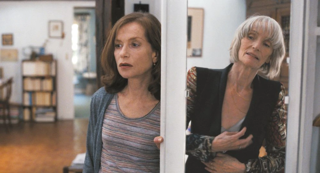 Edith Scob y Isabelle Huppert en el-porvenir