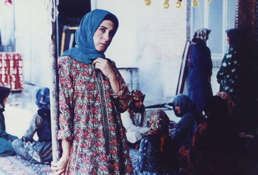 Fatemah Motamed-Aria en the-blue-veiled