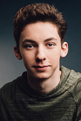 picture of actor Andrew Barth Feldman