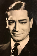 picture of actor Carlos Casaravilla