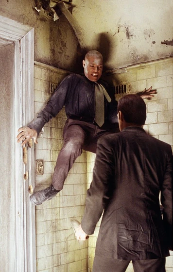 Laurence Fishburne y Hugo Weaving en matrix