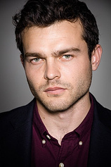 photo of person Alden Ehrenreich