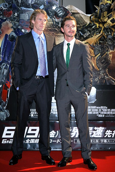 Michael Bay y Shia LaBeouf en Transformers: La Venganza de los Caídos (Premiere en Tokyo. Junio 2009)