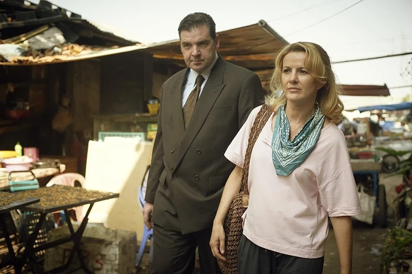 Brendan Coyle y Deirdre O'Kane en la-increible-historia-de-christina-noble
