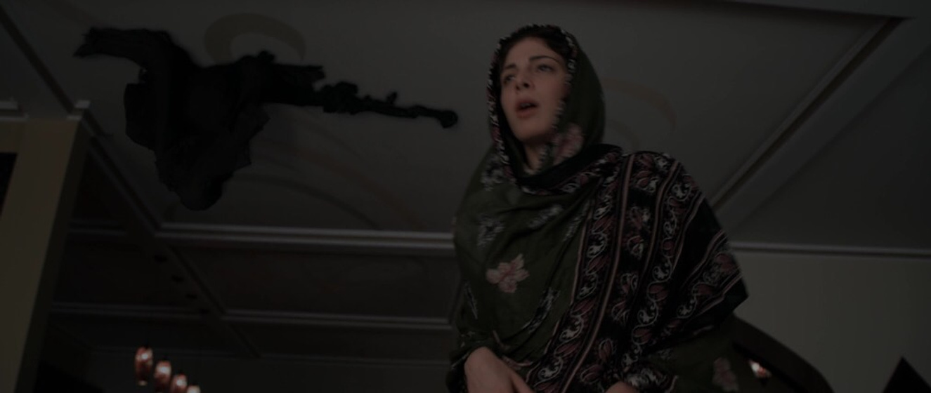 Aiysha Hart en Djinn