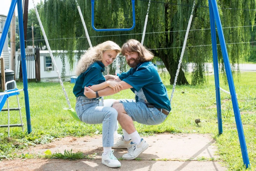 Zach Galifianakis y Kate McKinnon en de-mentes-criminales