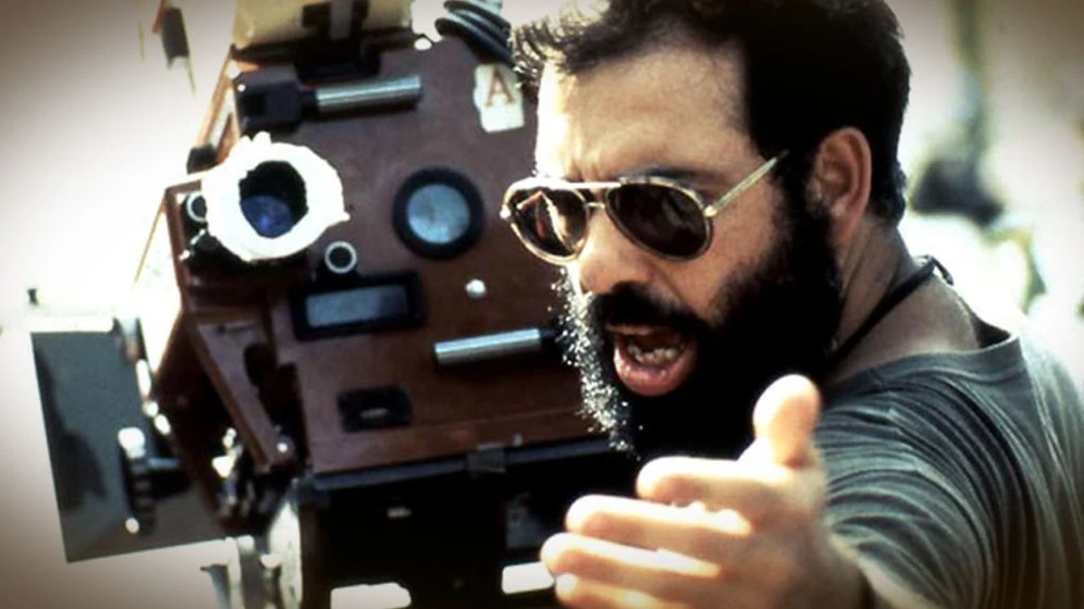 Francis Ford Coppola en corazones-en-tinieblas
