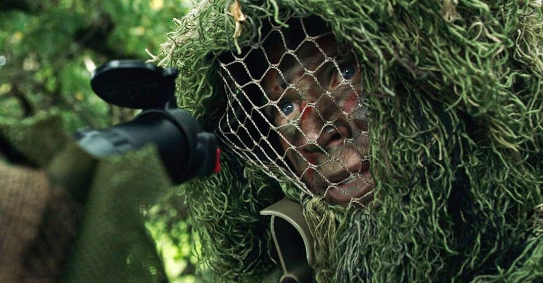 Chad Michael Collins en sniper-narcotrafico