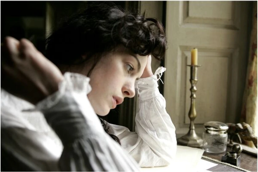 Anne Hathaway en la-joven-jane-austen