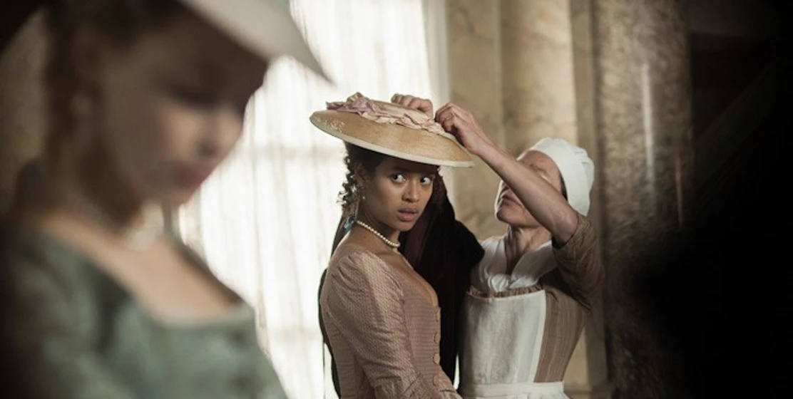 Gugu Mbatha-Raw en belle-1973