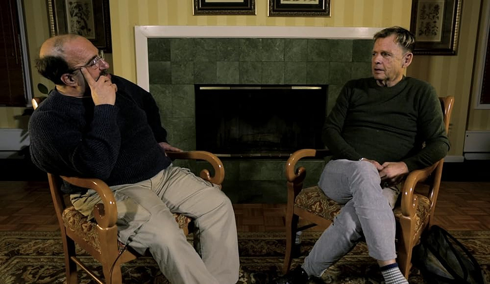 Mark Patton
 y David Chaskin en Scream, Queen! My Nightmare on Elm Street