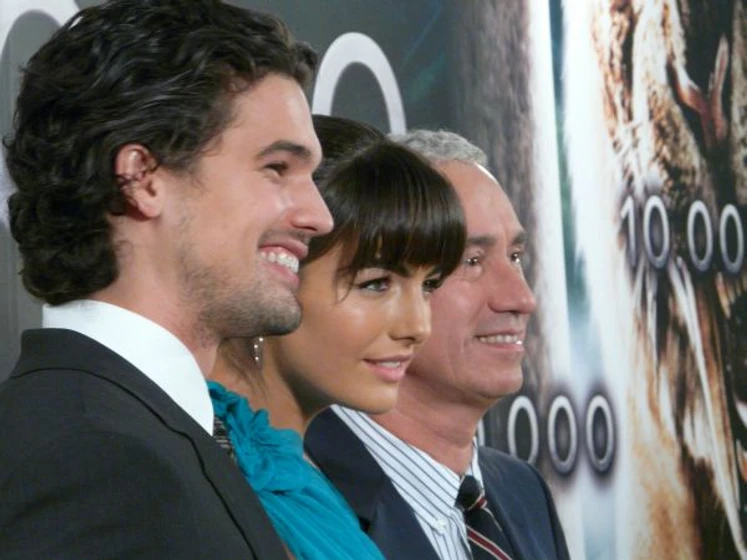 Roland Emmerich, Camilla Belle y Steven Strait en 10-000 (Photocall Madrid (Febrero 2008))